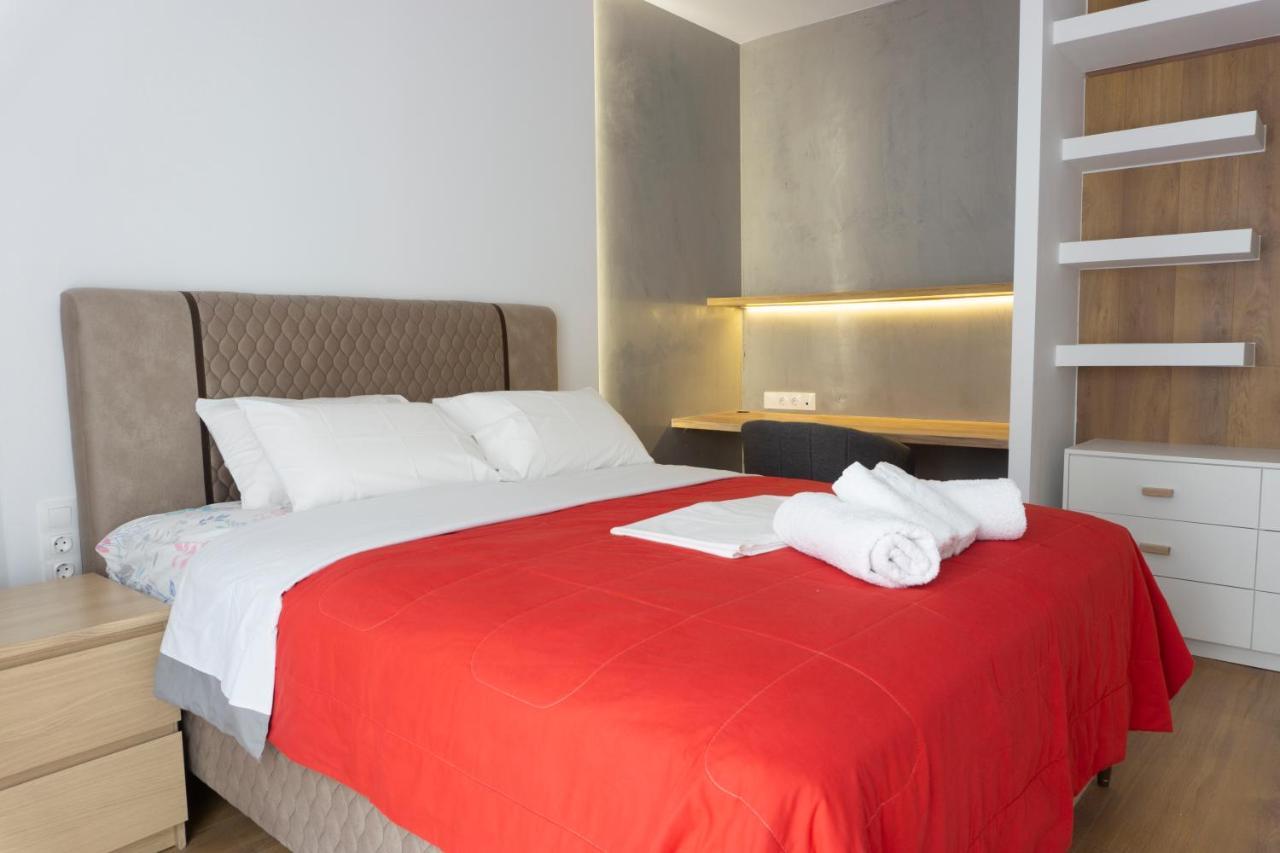 New Modern Style Home Next To The Train Station Thessalonique Extérieur photo