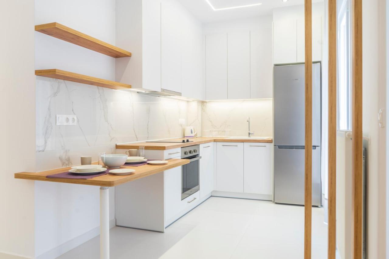 New Modern Style Home Next To The Train Station Thessalonique Extérieur photo